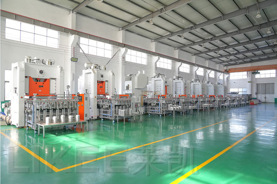 Laatste bedrijfsblogs Technologische innovatie leidt tot de nieuwe ontwikkeling van de aluminiumfolie-industrie: INTELLIGENTE machines helpen bij een efficiënte productie