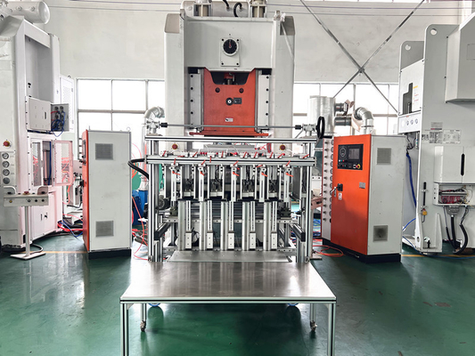 kopen Eenmalige 5 holtes Aluminiumfolie beker maken machine Simense motor online manufacture