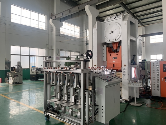 kopen Aanpasbare semi-automatische aluminiumfoliecontainermachine met 26 kW online manufacture