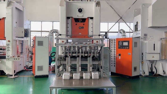 kopen Siemens Motors Aluminium folie container machine 12000 stuks per uur Capaciteit online manufacture