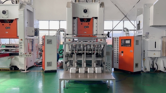 kopen 12000 stuks per uur Aluminiumfoliecontainer Vier holte machine met PLC-besturing online manufacture