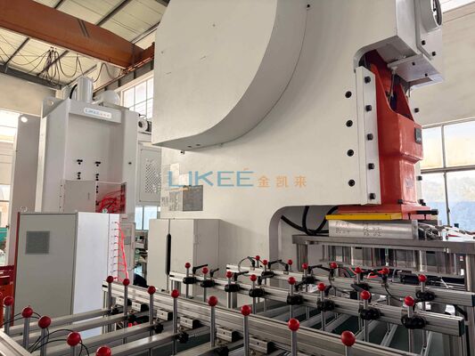 kopen LK-T63 High Speed Aluminium Foil Container Making Machine met 63-ton Punching Pressure voor 24 uur continue werking online vervaardiging