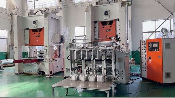 LK-T80 Voedselcontainer Aluminiumfolie Ponsmachine Siemens Motor Maakmachine