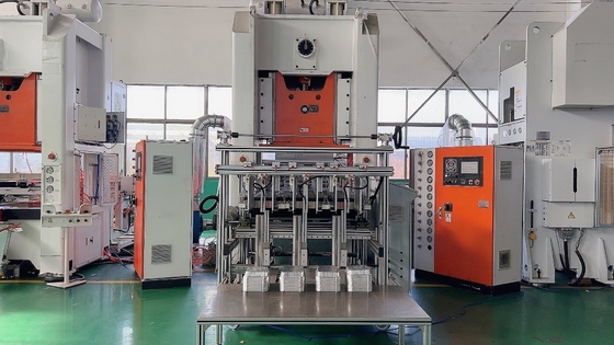 Volledig Automatische van de het Voedselcontainer van de Aluminiumfolie PLC van de Productielijnmitsubishi