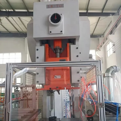 LK-T63 Siemens Motor Controlled 9000PCS per uur Aluminium Foil Container Making Line