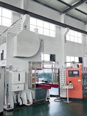 LK-T63 Aluminiumfoliecontainermachine Siemens motorgestuurd type C