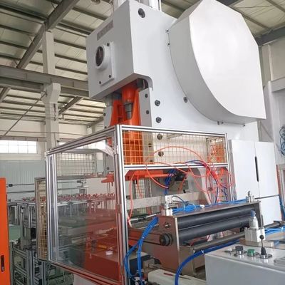 T63 Aluminiumfolie Wegwerpvoedselcontainers Machine Recycleerbare rechthoekige luchtvaartcatering