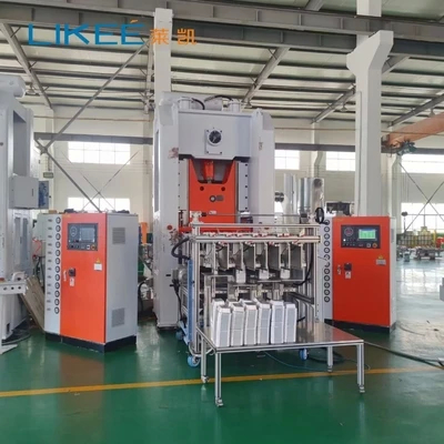 26 kW Vier holte aluminiumfolie voedselcontainer machine voor de fabricage van wegwerp tafelgerei