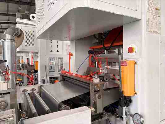 LK-T80 Aluminiumfolie Container Machine Custom Logo Embossing voor uw behoeften