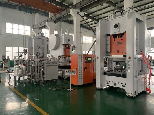 LK-T80 Voedselcontainer Aluminiumfolie Punching Automatische Siemens Motor Maker Machine